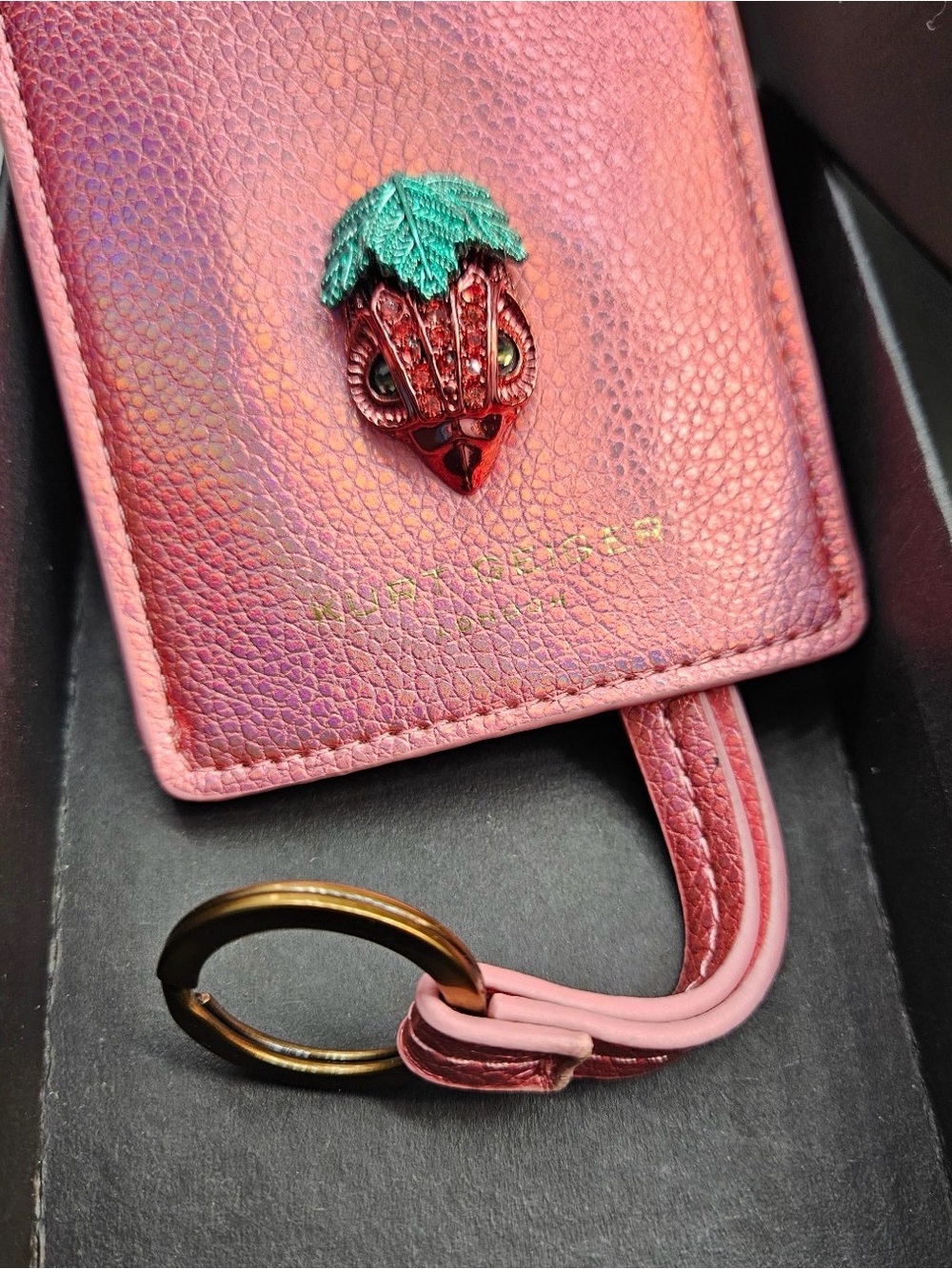 Kurt Geiger NWT Metallic Strawberry Eagle Lanyard - Picture 2 of 6